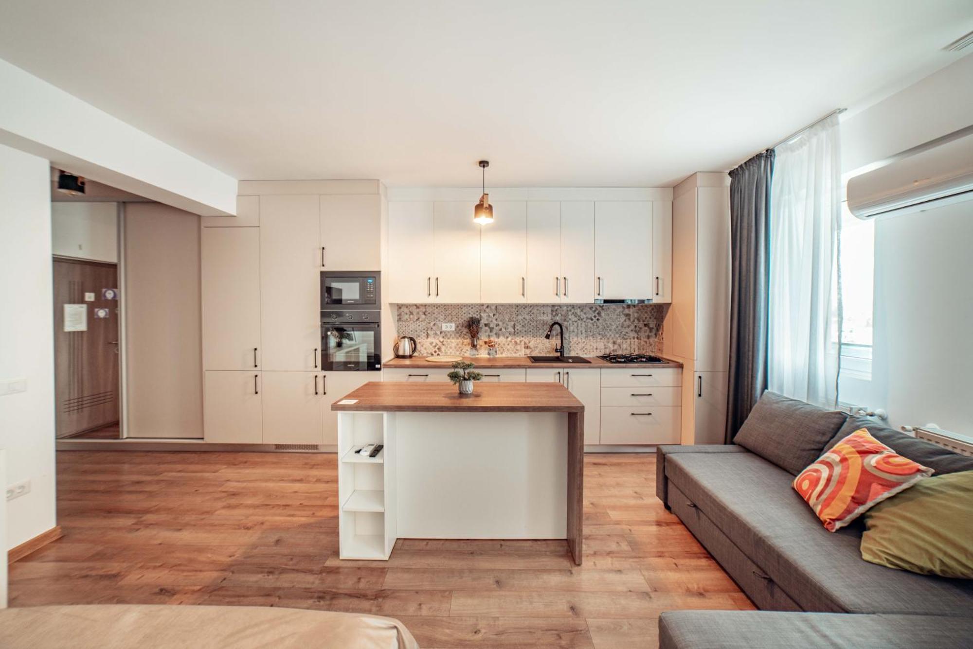 Cozy Apartments At Q Residence - Palas Mall Iasi Exterior photo